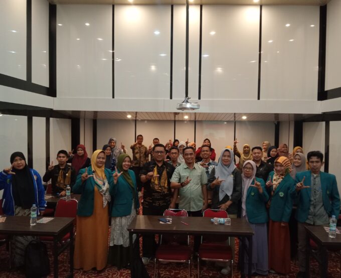 Universitas Muslim Maros Gelar Pelatihan Tools AI: Solusi Praktis untuk Guru dalam Pembelajaran dan Administrasi